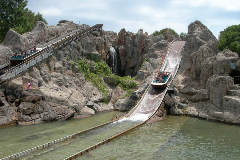 Having fun at PortAventura Park