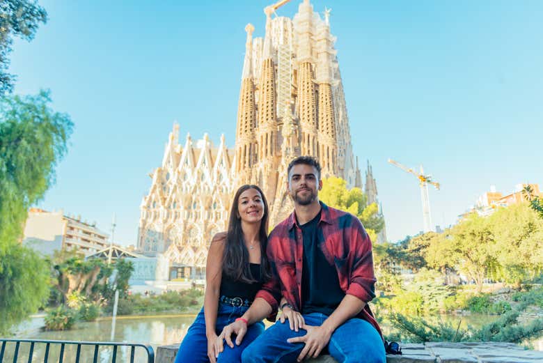 We'll capture your best angles in front of the Sagrada Familia