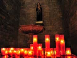 Santa María del Mar Basilica, candles