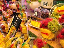 Boquería Market, fruit and juice stand
