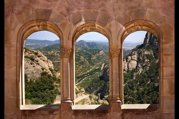 Montserrat Monastery & Hiking Tour