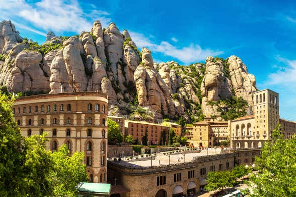 Montserrat + Wine & Cava Small Group Tour